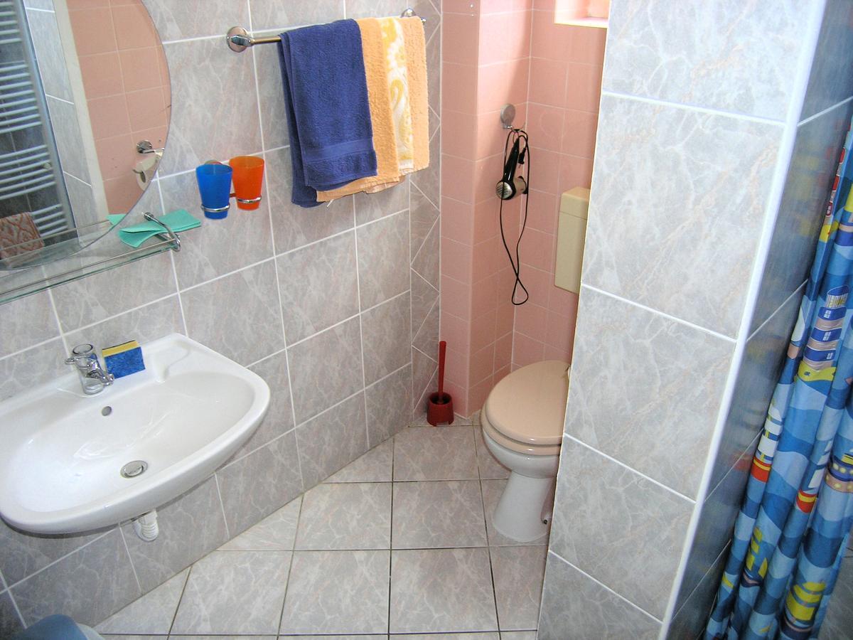 Apartmani Iskra Krk Town Eksteriør billede